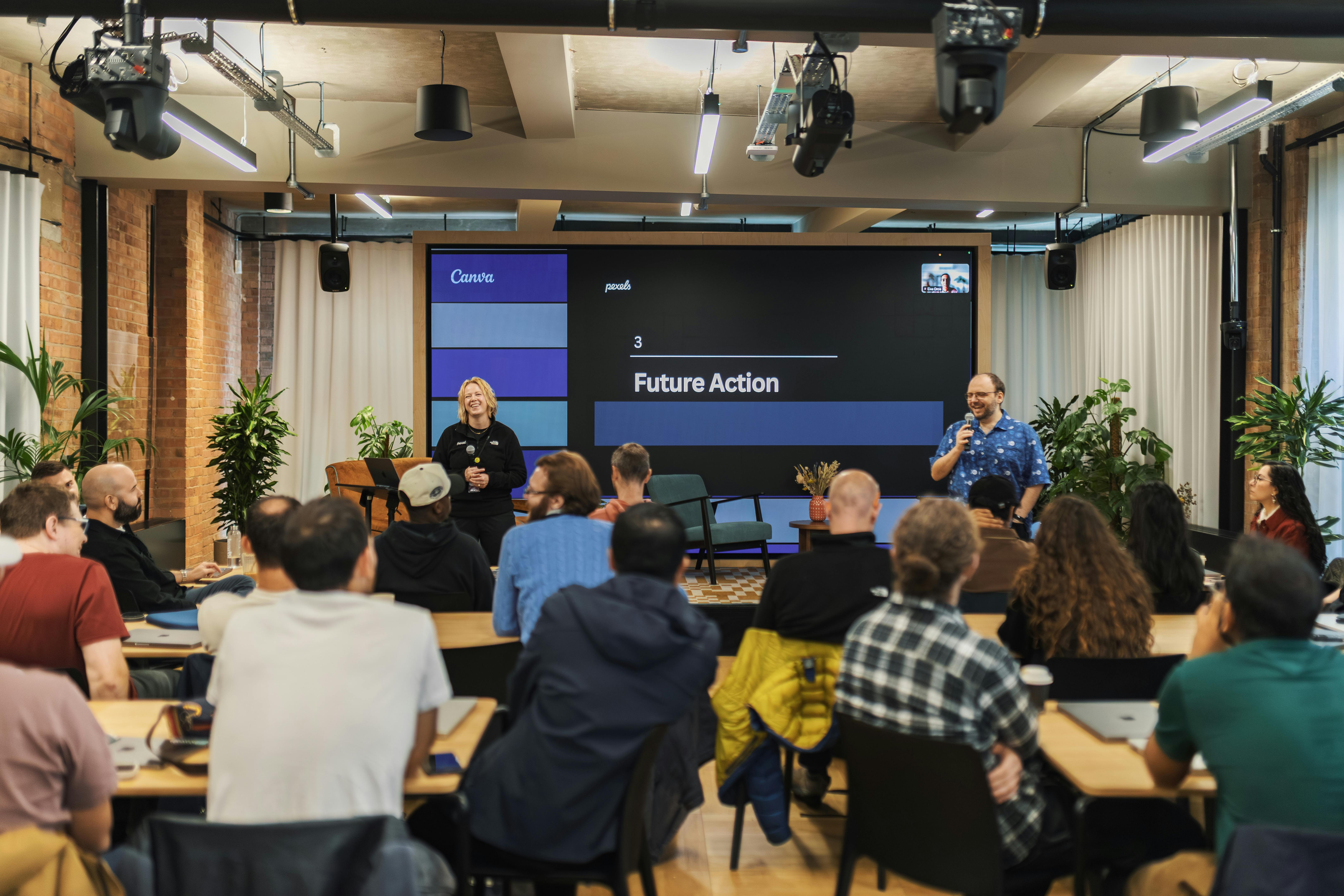 Abstract rings and nodes with gradient background